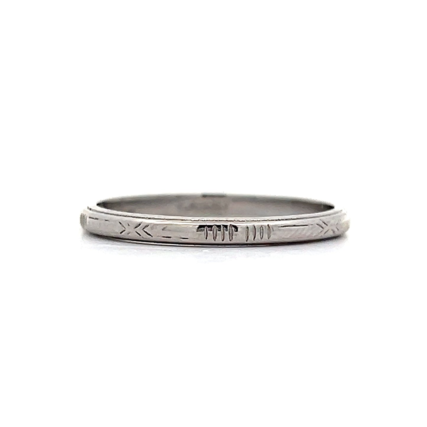 Antique Deco Geometric Engraved Wedding Band in Platinum