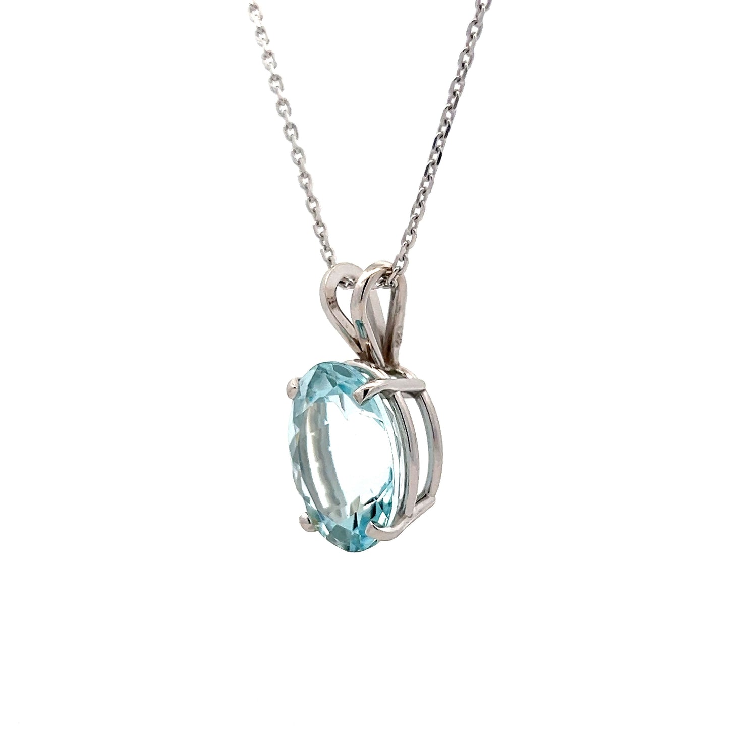 9.59 Oval Aquamarine Pendant Necklace in 14k