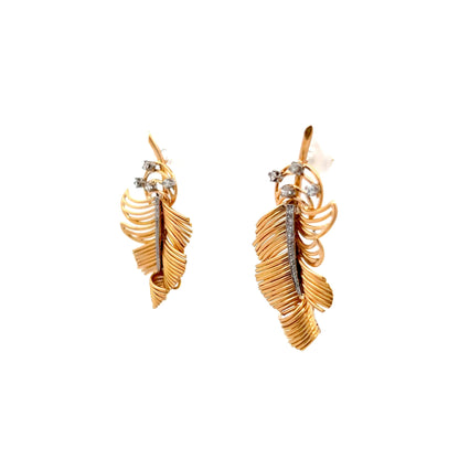 .17 Vintage Leaf Earrings in 14k Yellow Gold