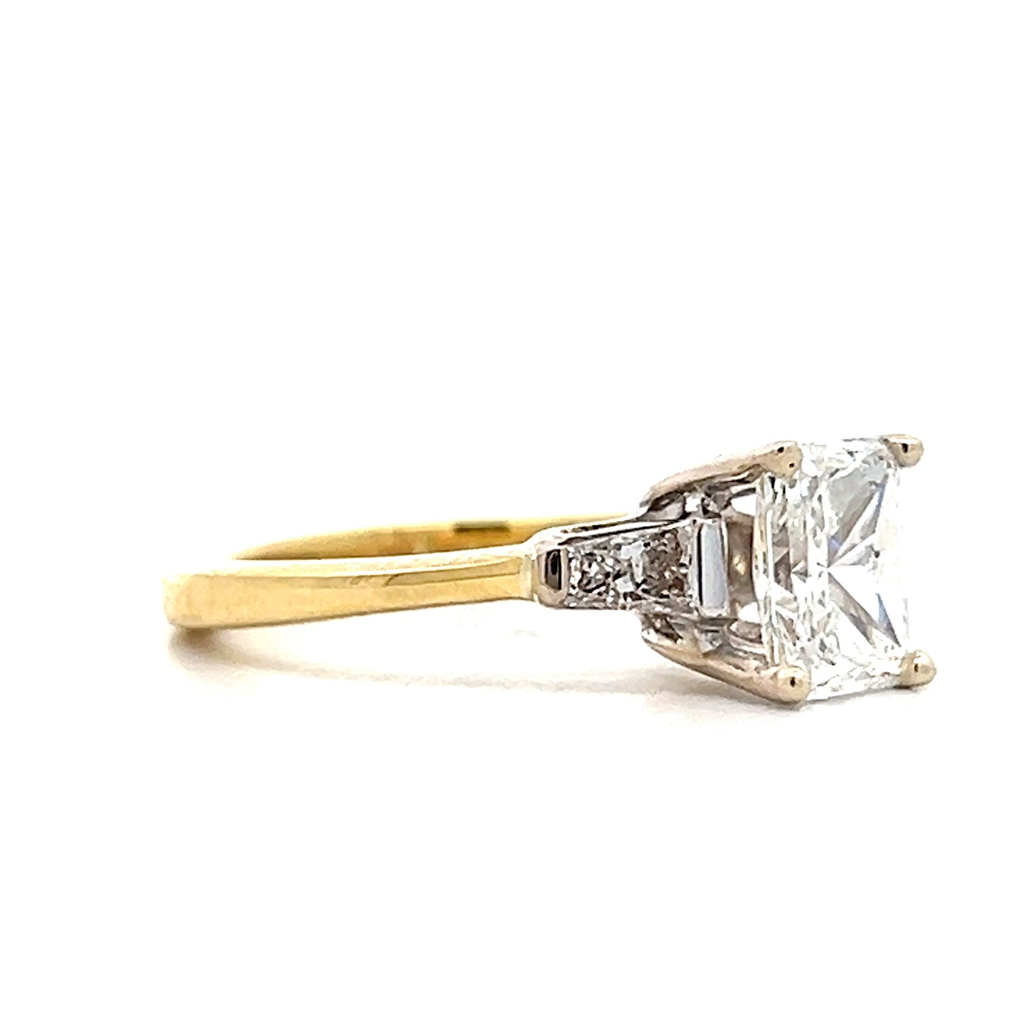 1.50 Radiant Cut Diamond Engagement Ring in 18k