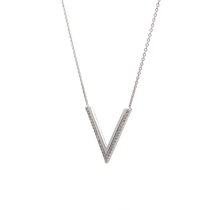 .18 V Shaped Bar Pendant Necklace in 18k White Gold