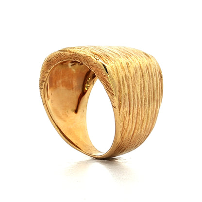 Organic Ridge Texture Statement Ring in 18k