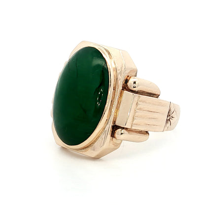 9.98 Vintage Oval Jadeite Cocktail Ring in 14k Yellow Gold