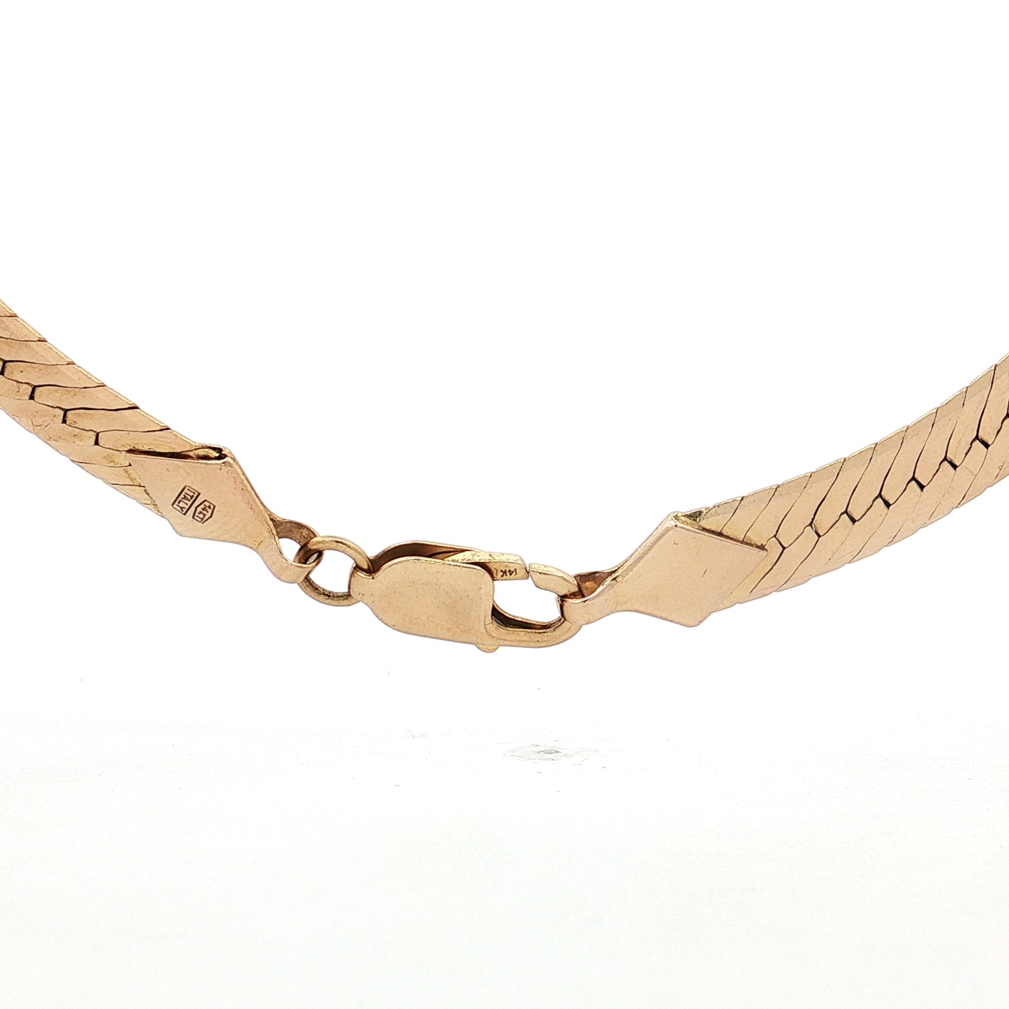 8mm Herringbone Collar Necklace in 14k Yellow Gold