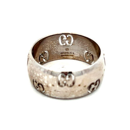 Gucci Icon 8mm Engraved Ring in 18k White Gold