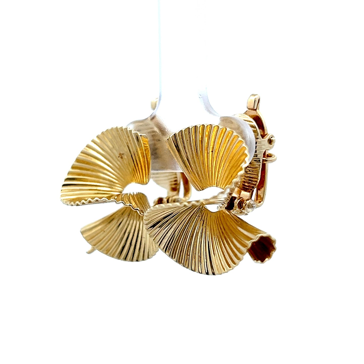 Vintage Retro Fluted Swirl Stud Earrings in 14k