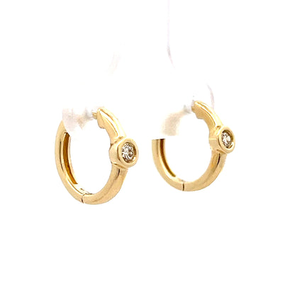 .10 Huggie Hoop Earrings in 14k Yellow Gold