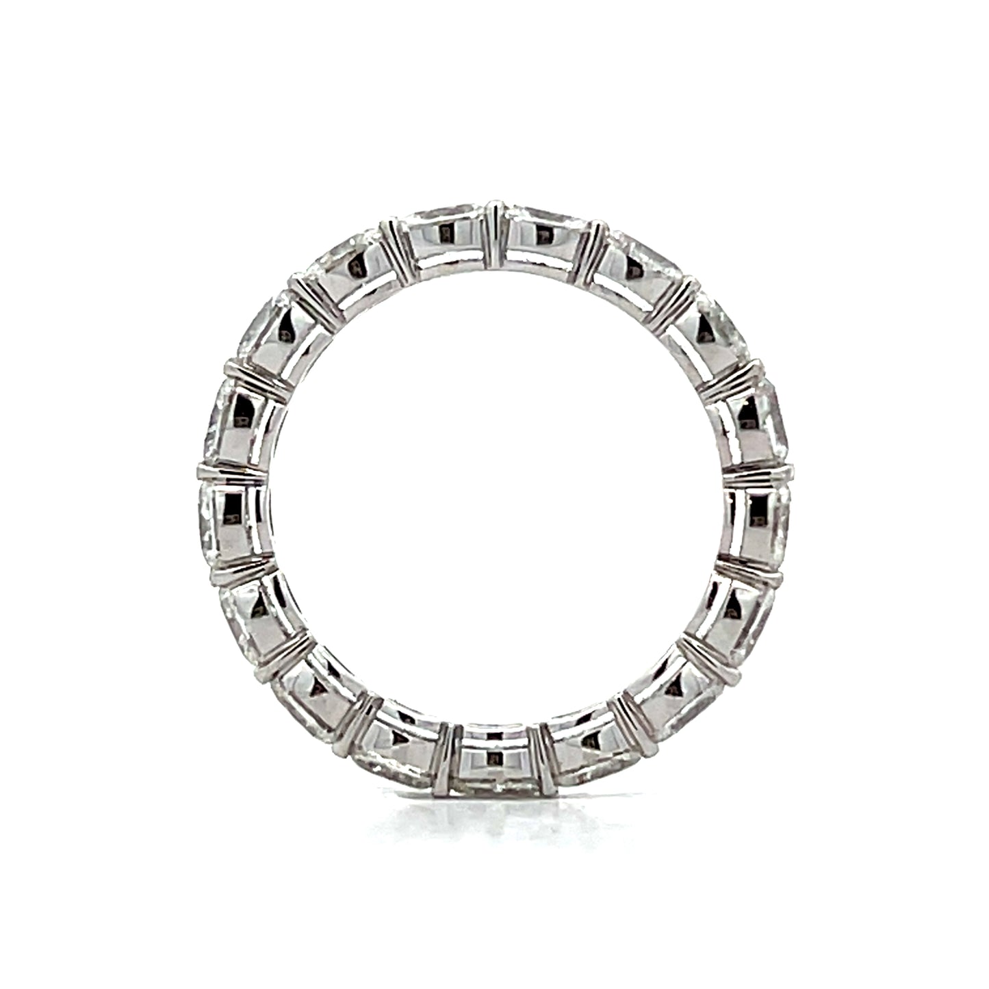 2.08 Oval Cut Diamond Eternity Band in 18k