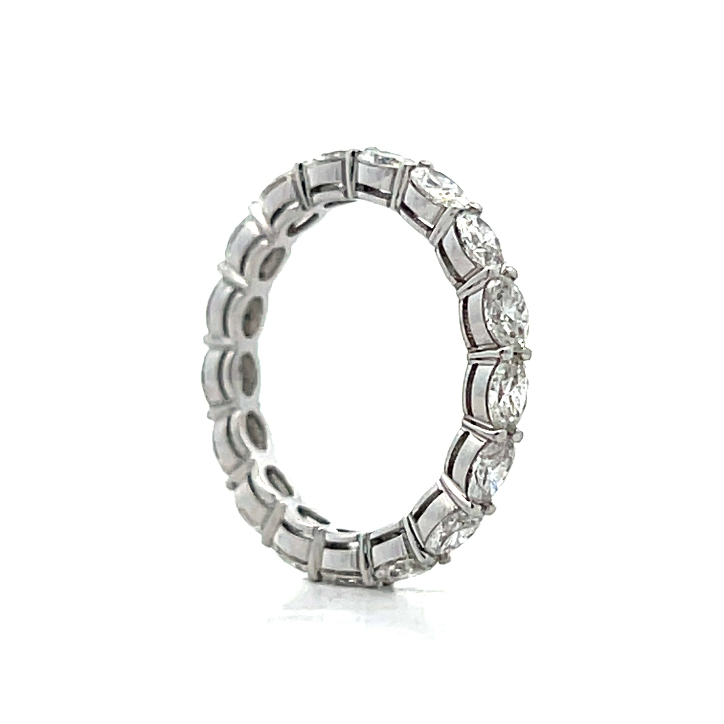 2.08 Oval Cut Diamond Eternity Band in 18k