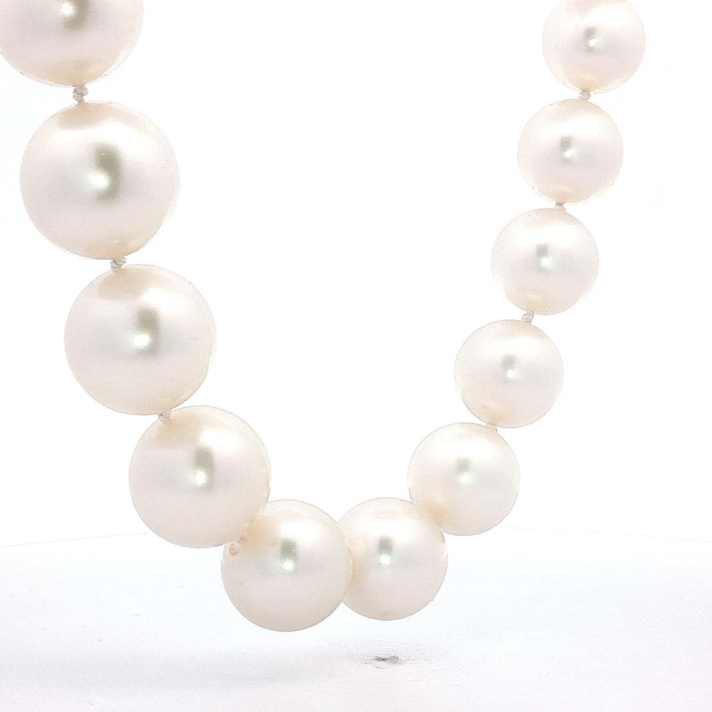 Vintage Mid-Century South Sea Pearl Necklace 18k