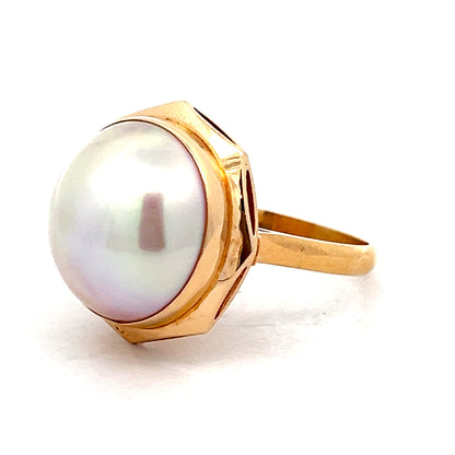Mabe Pearl Cocktail Ring in 18k Yellow Gold