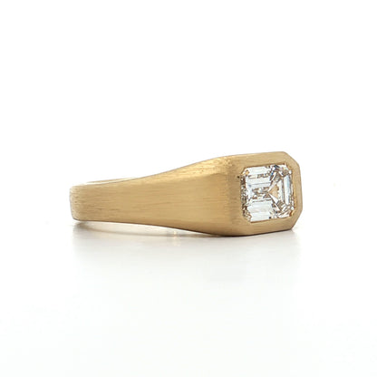 1 Carat Emerald Cut Diamond Engagement Ring 18k
