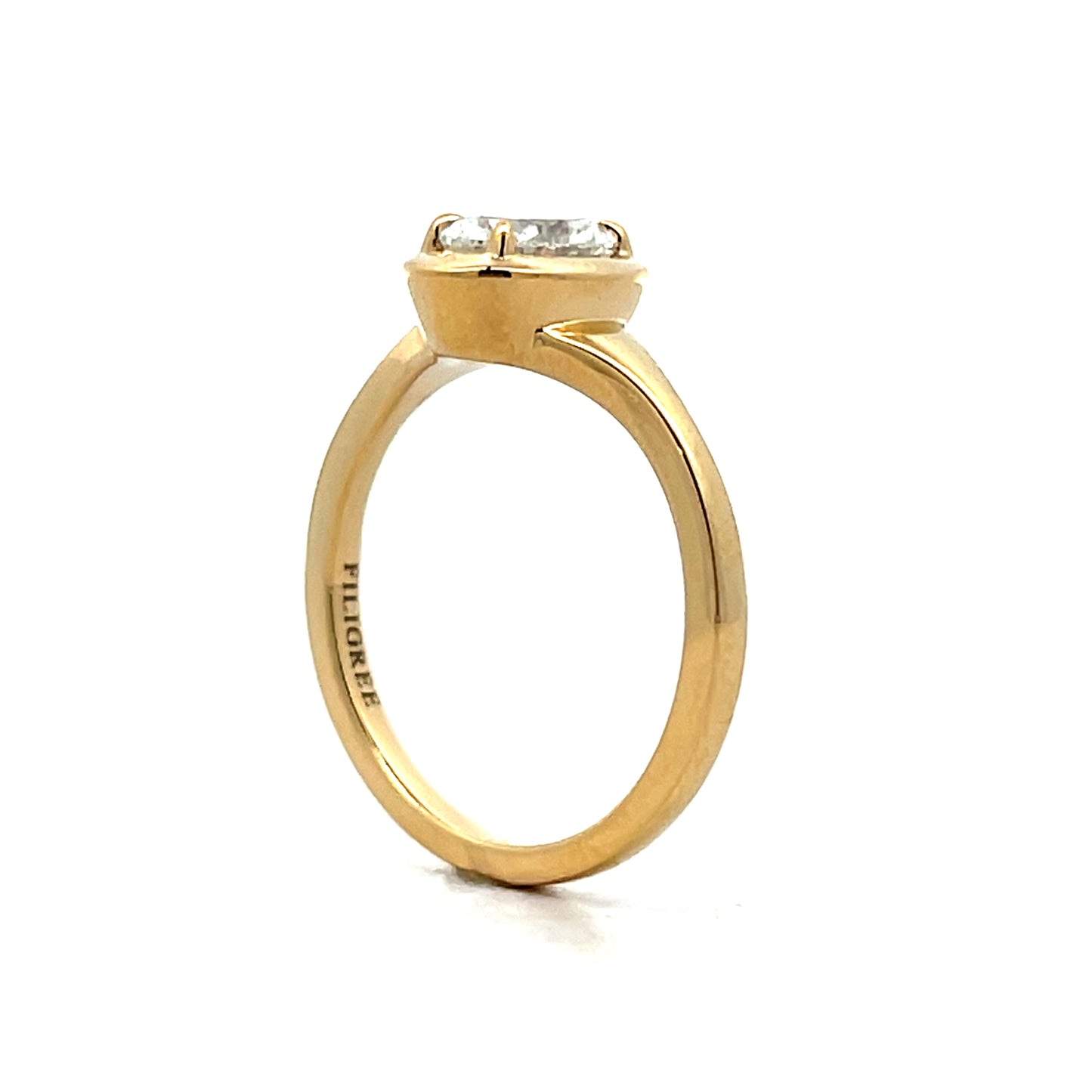 .75 Oval Diamond Engagement Ring in 14k Yellow Gold