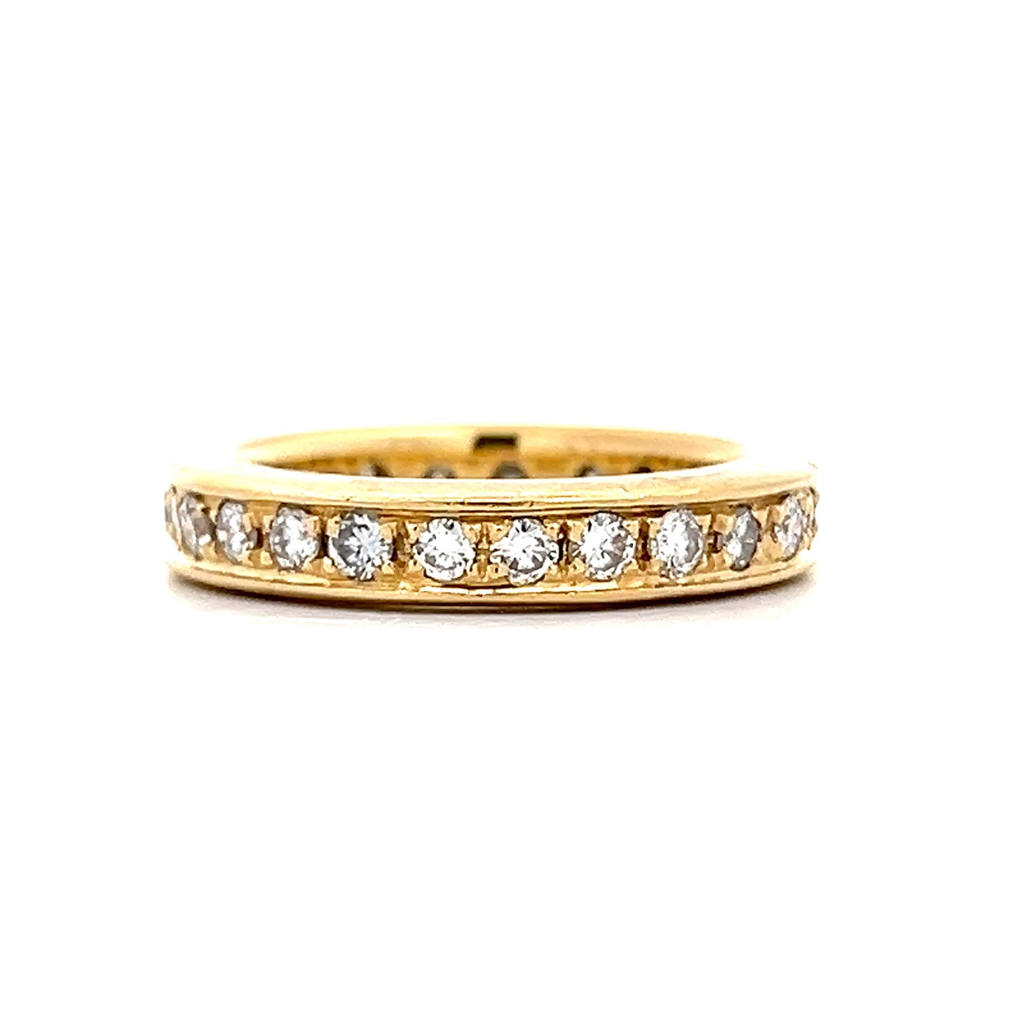 .96 Round Diamond Eternity Wedding Band in 18k