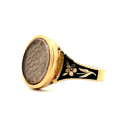 Antique Georgian Mourning Ring in 18k Yellow Gold