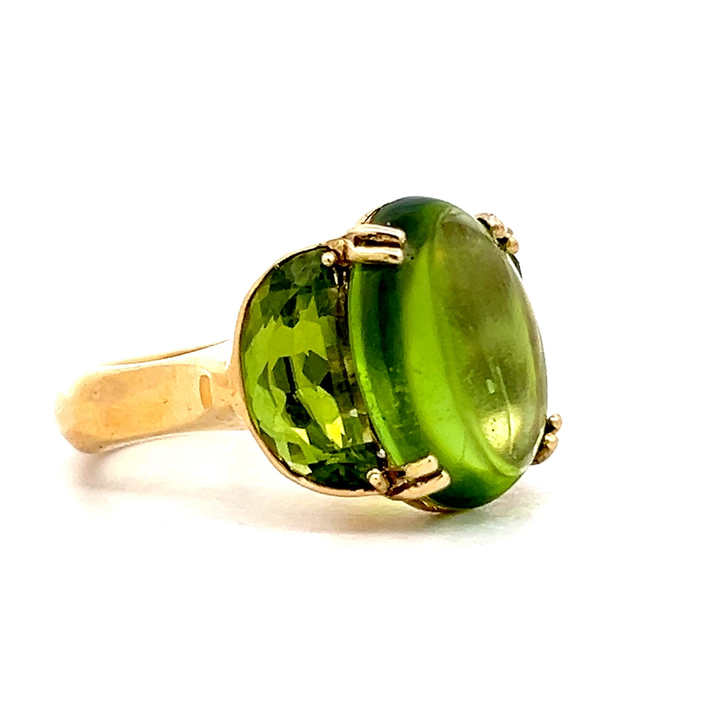 6.16 Oval Cabochon Peridot Cocktail Ring in 21k