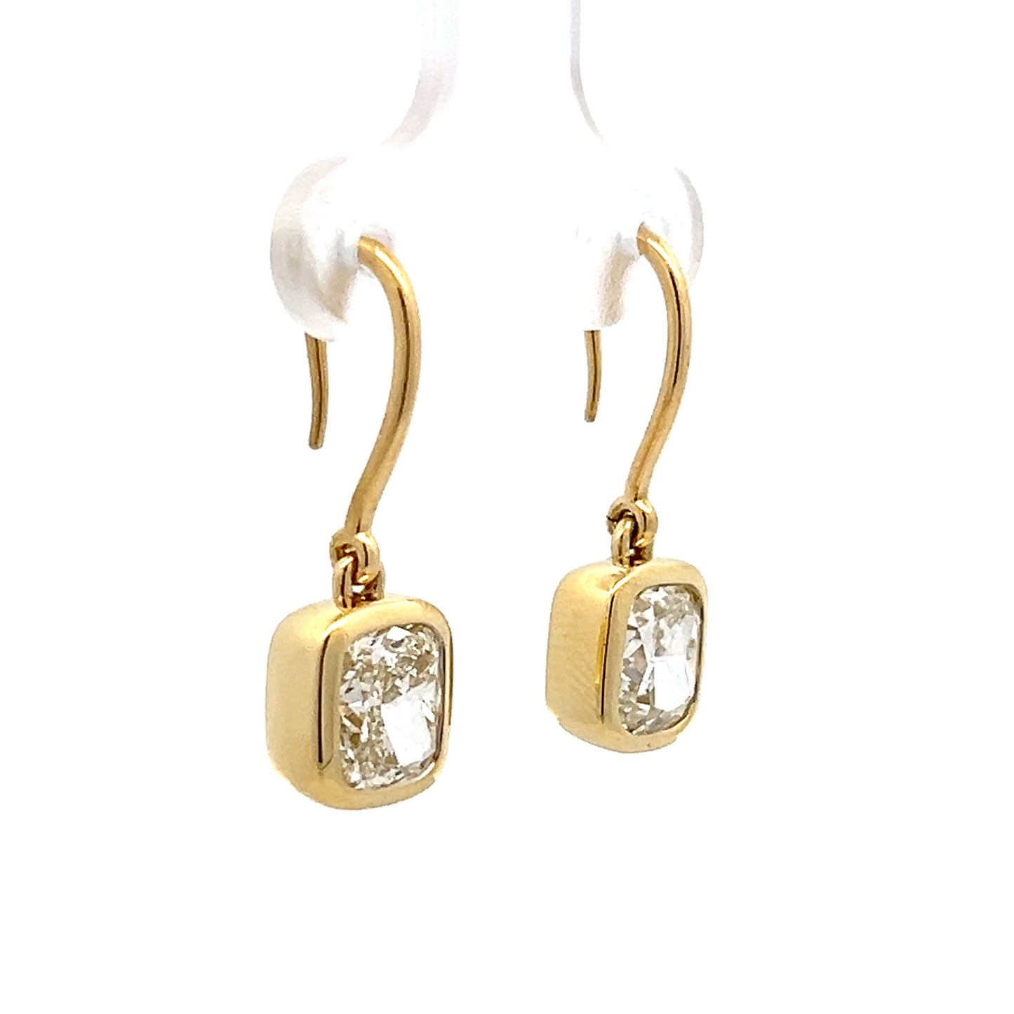 3.52 Cushion Diamond Drop Earrings 18k Yellow Gold