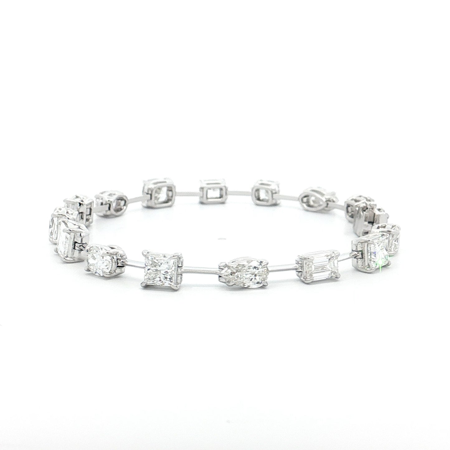 9.72 Mixed Cut Diamond Station Bracelet 18k