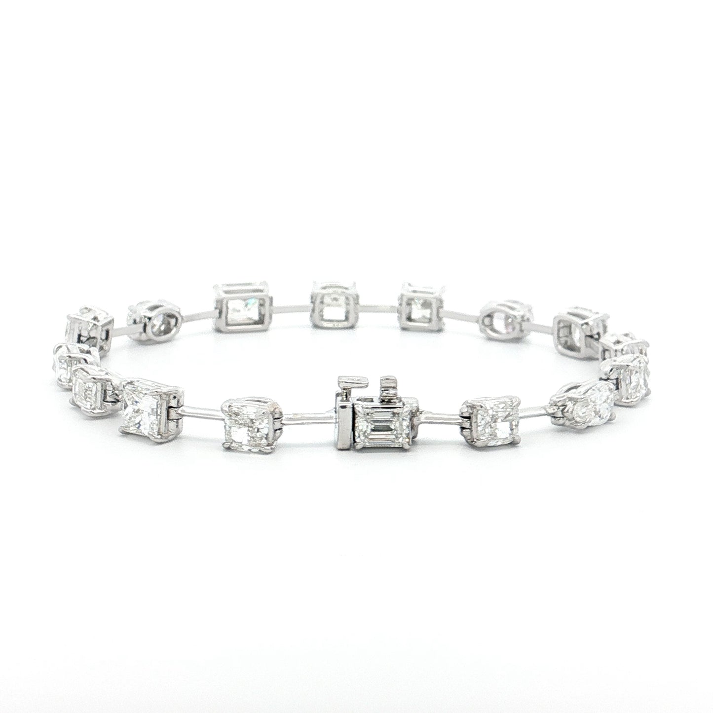 9.72 Mixed Cut Diamond Station Bracelet 18k