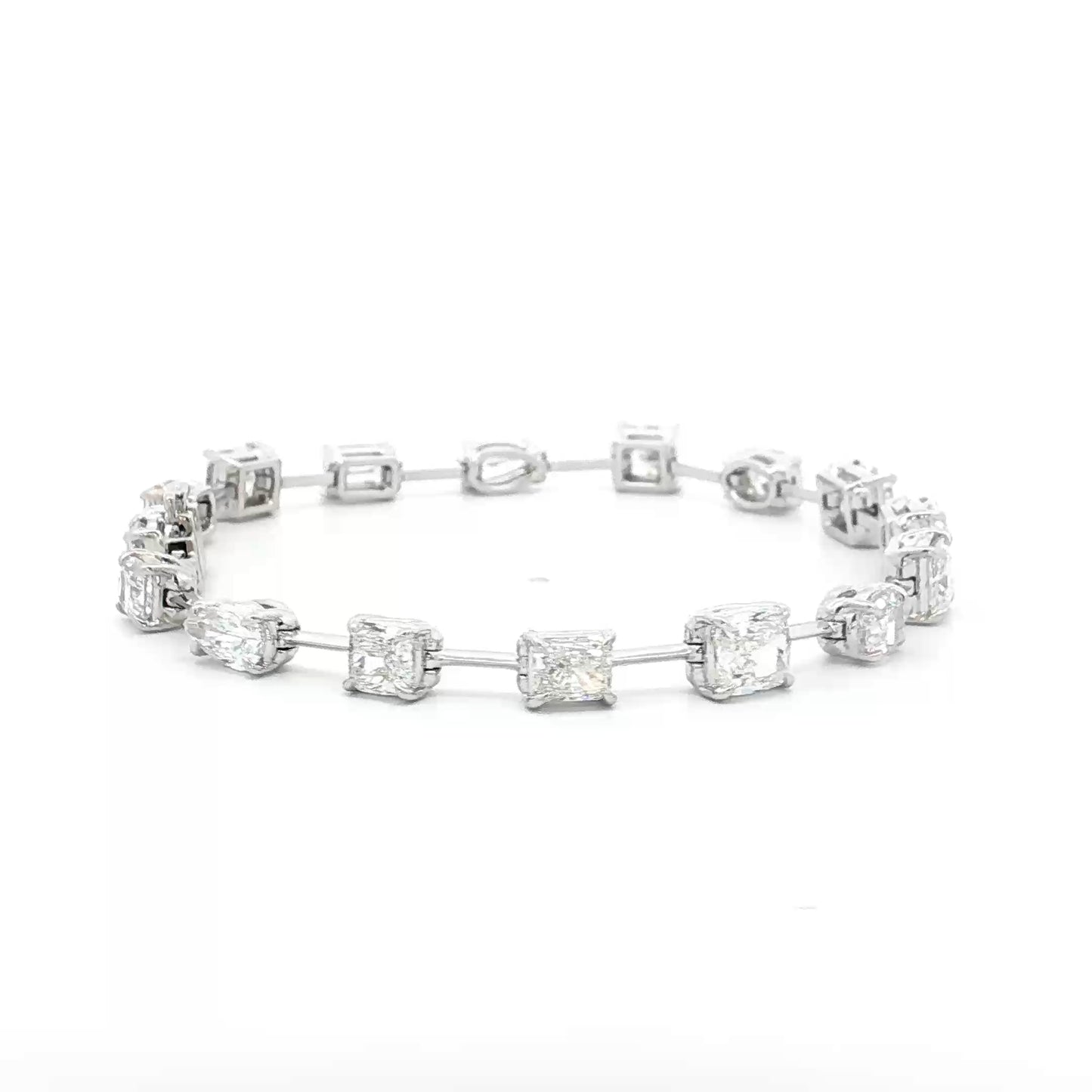 9.72 Mixed Cut Diamond Station Bracelet 18k
