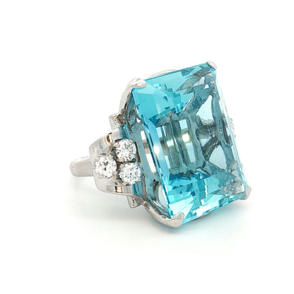 44.58 Vintage Mid-Century Aquamarine Cocktail Ring Platinum