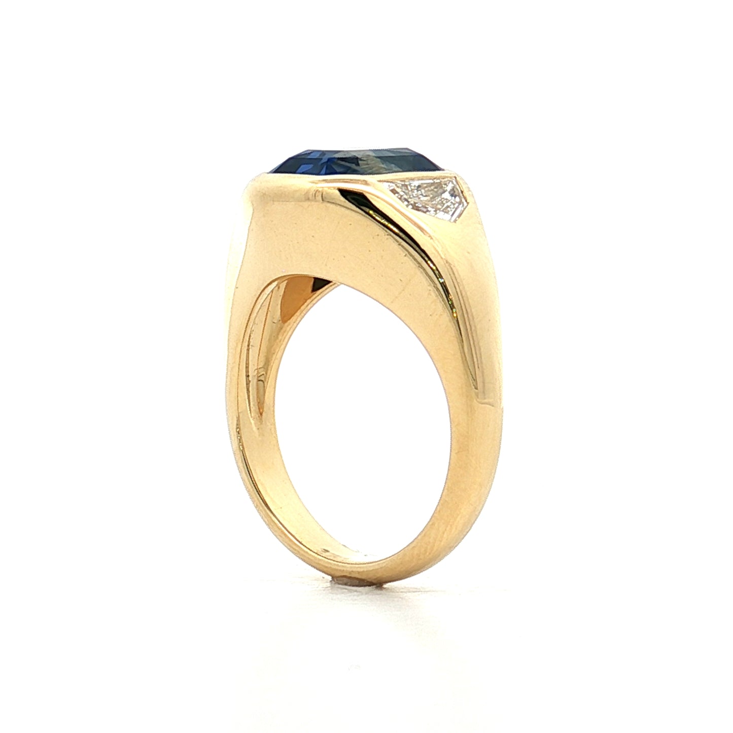 6.06 Cushion Cut Sapphire Engagement Ring 18k