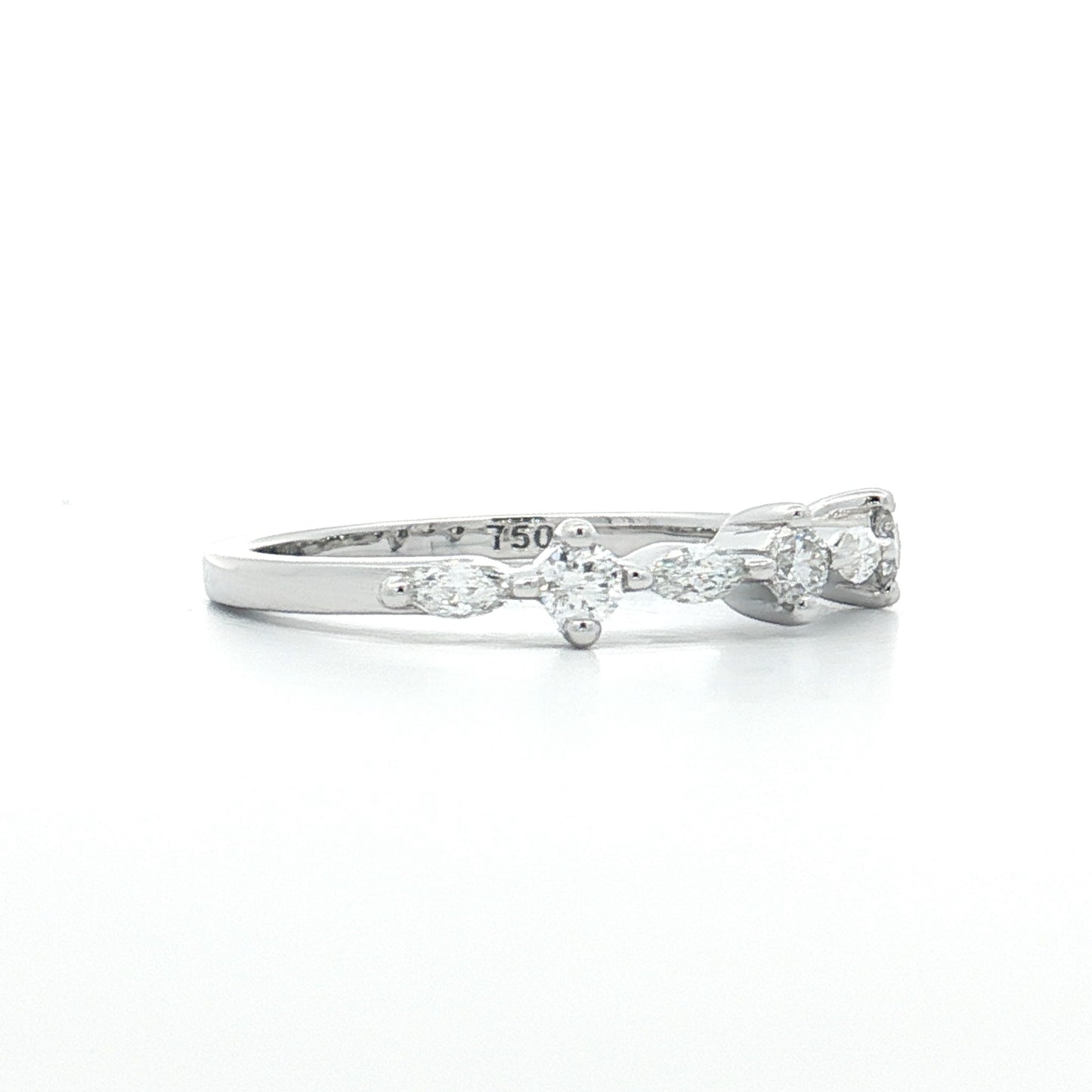 .19 Round & Marquise Diamond Wedding Band 18k