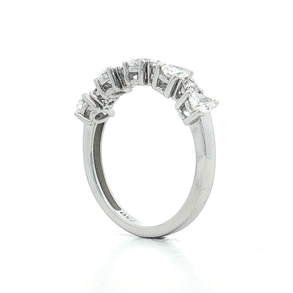 .86 Pear & Round Diamond Wedding Band 18k