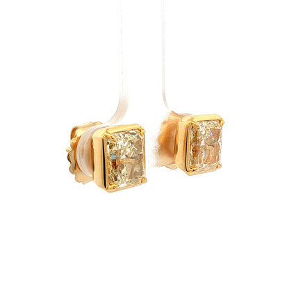 4.93 Radiant Diamond Stud Earrings 18k Yellow Gold