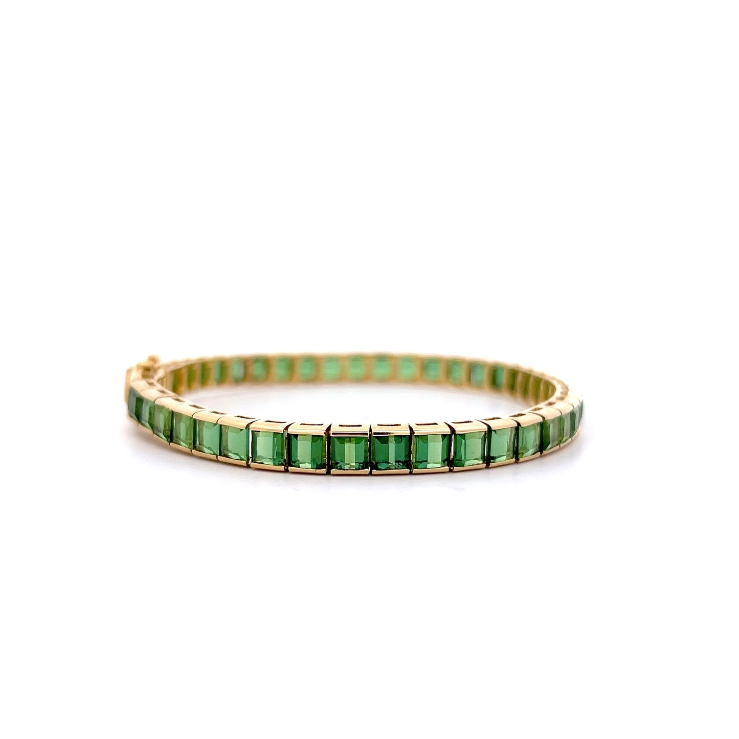 15.00 Green Tourmaline Line Bracelet 18k Yellow Gold