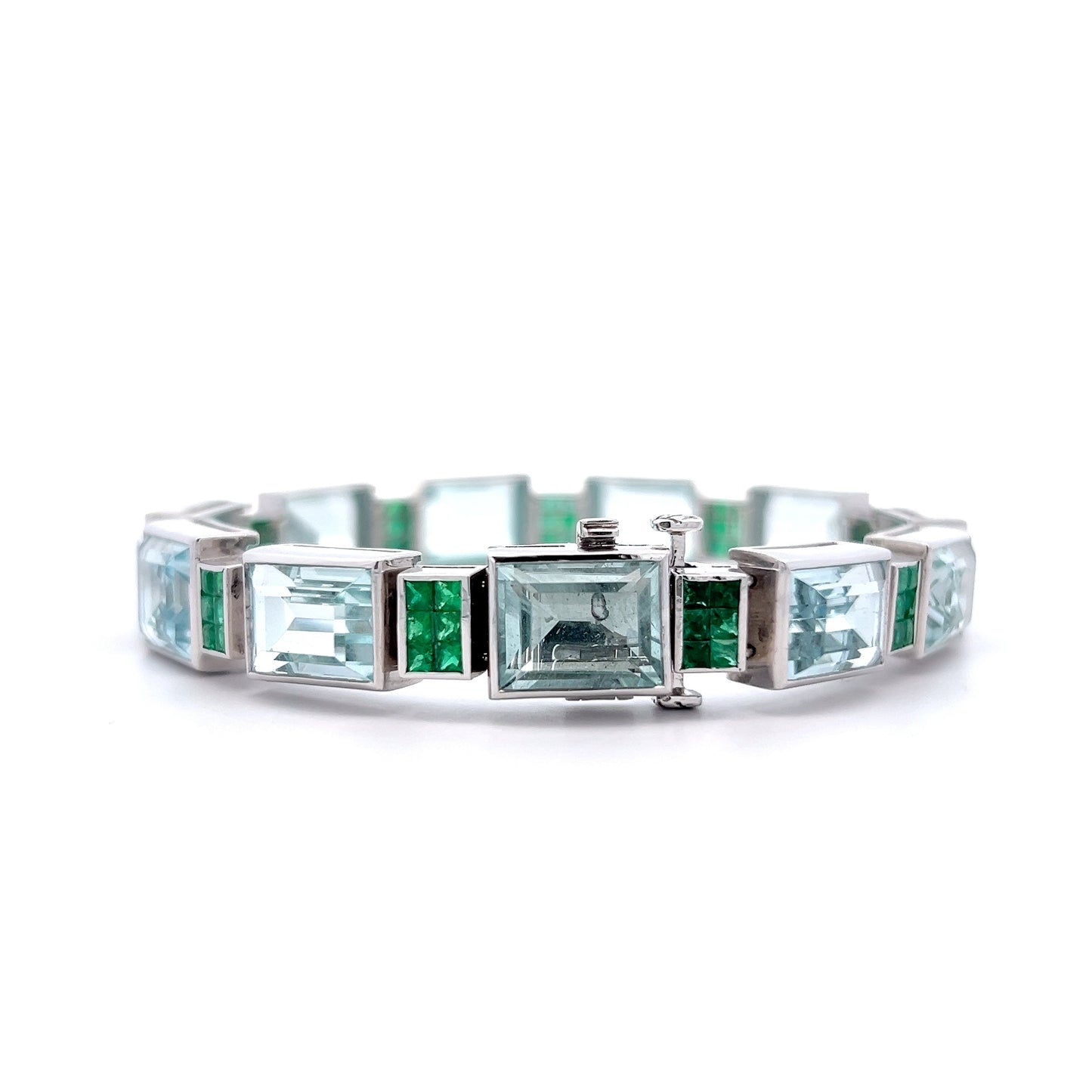 63.14 Aquamarine & Emerald Bracelet Platinum