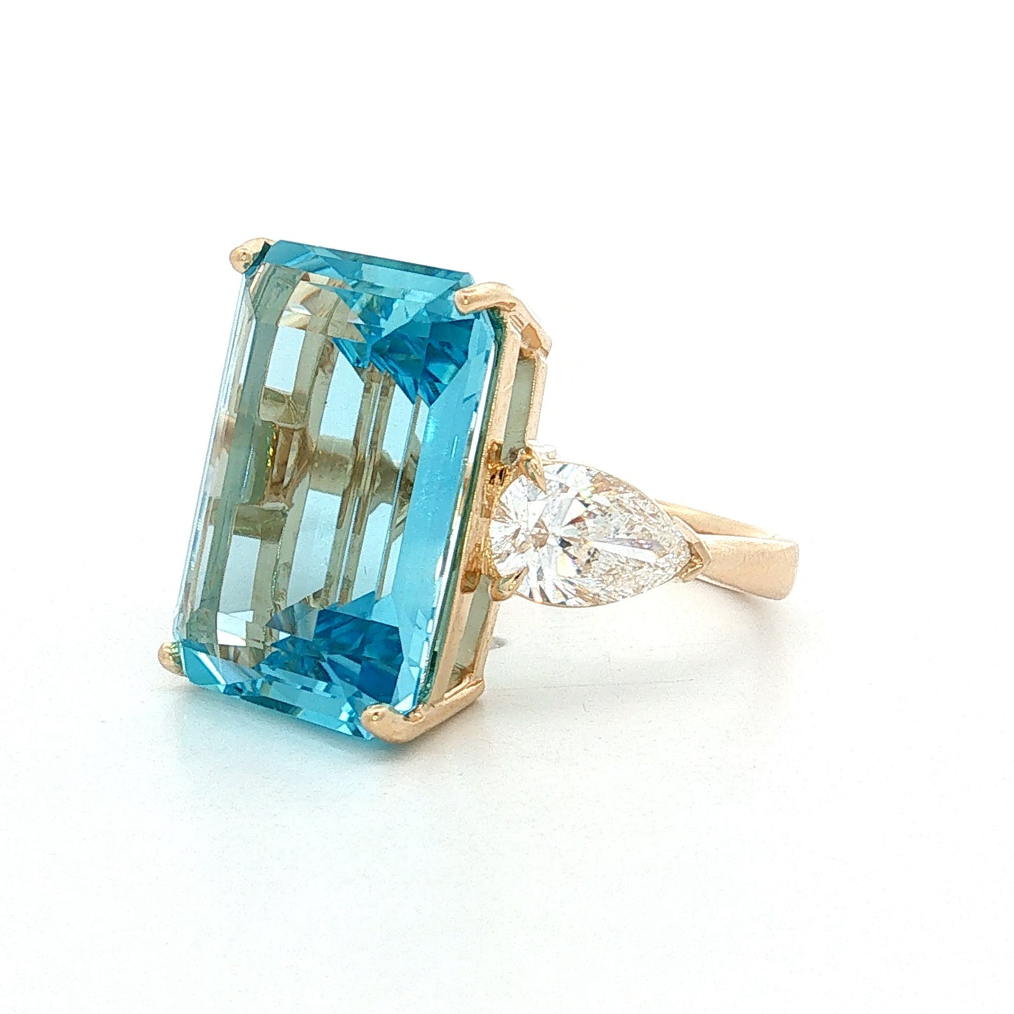 12.32 Aquamarine & Diamond Cocktail Ring 14k