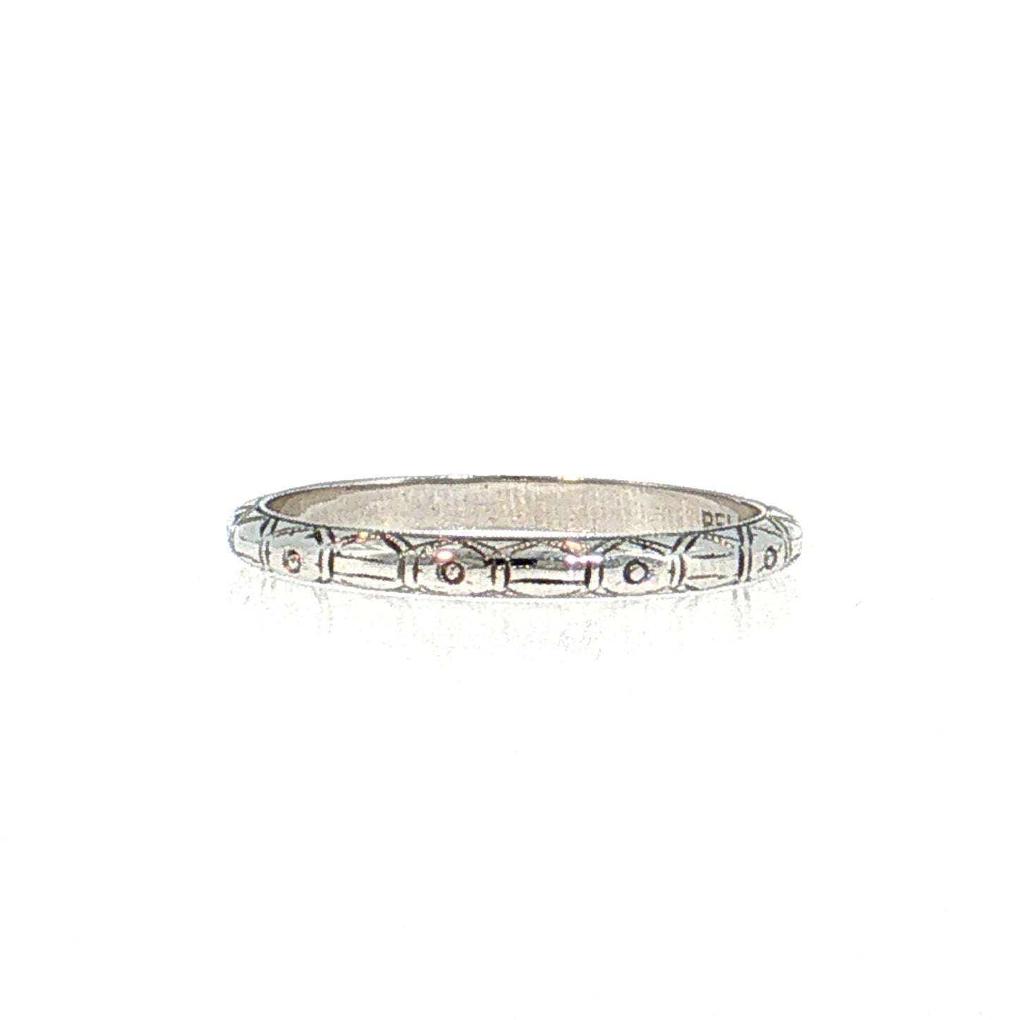Antique Art Deco Engraved Wedding Band 18k White Gold