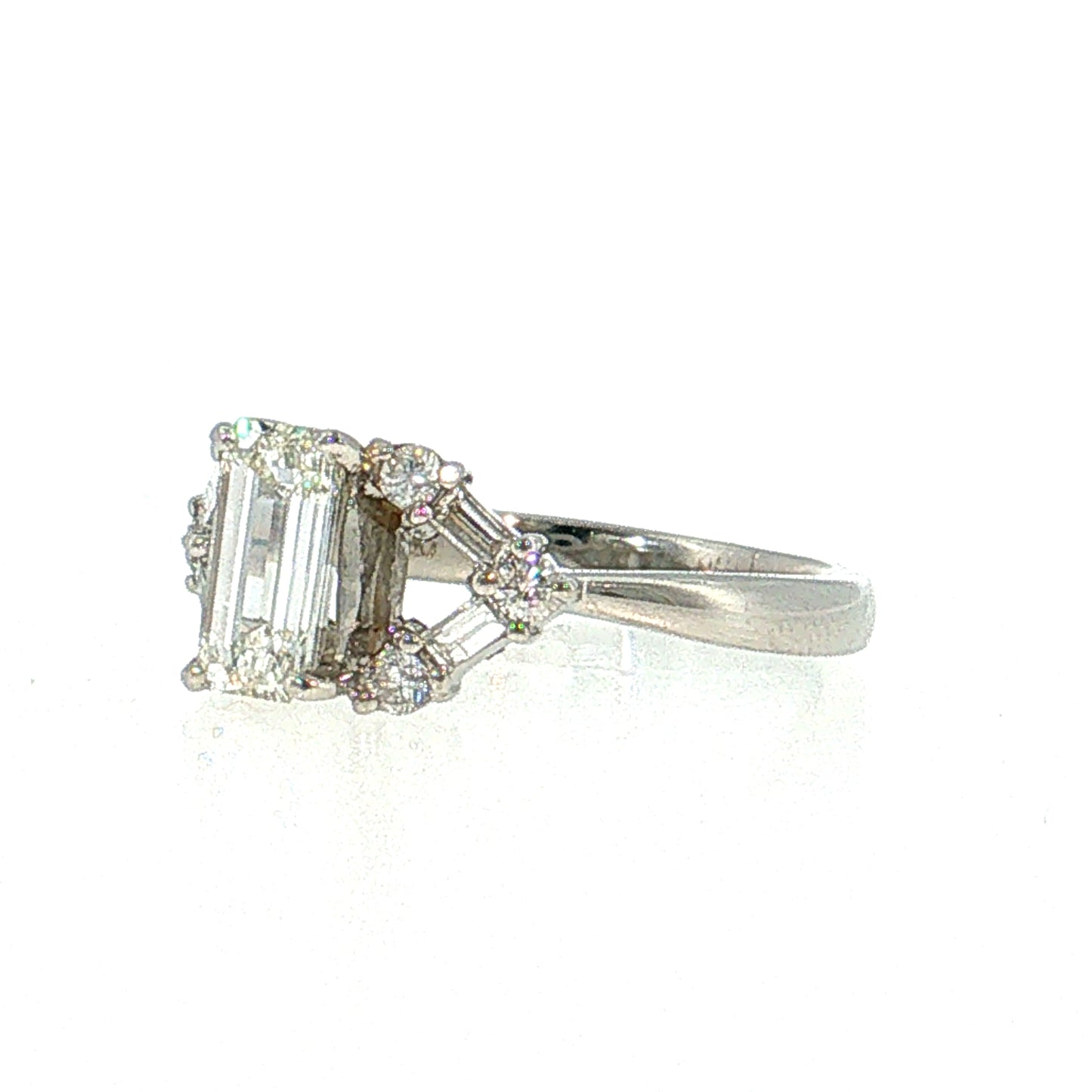 1.26 Emerald Cut Diamond Engagement Ring Platinum