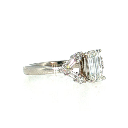 1.26 Emerald Cut Diamond Engagement Ring Platinum