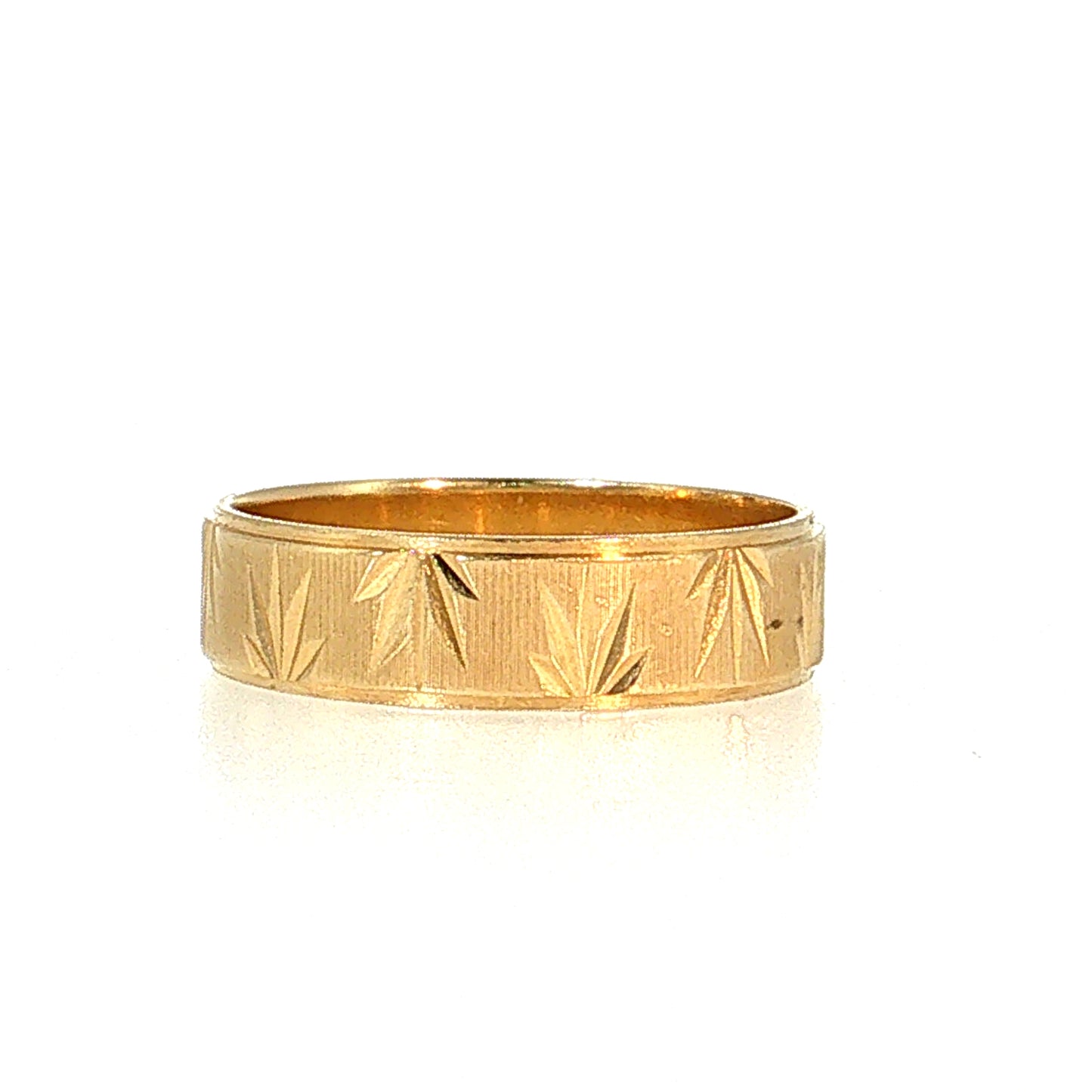 Engraved Men's Wedding Band 14k Yellow Gold