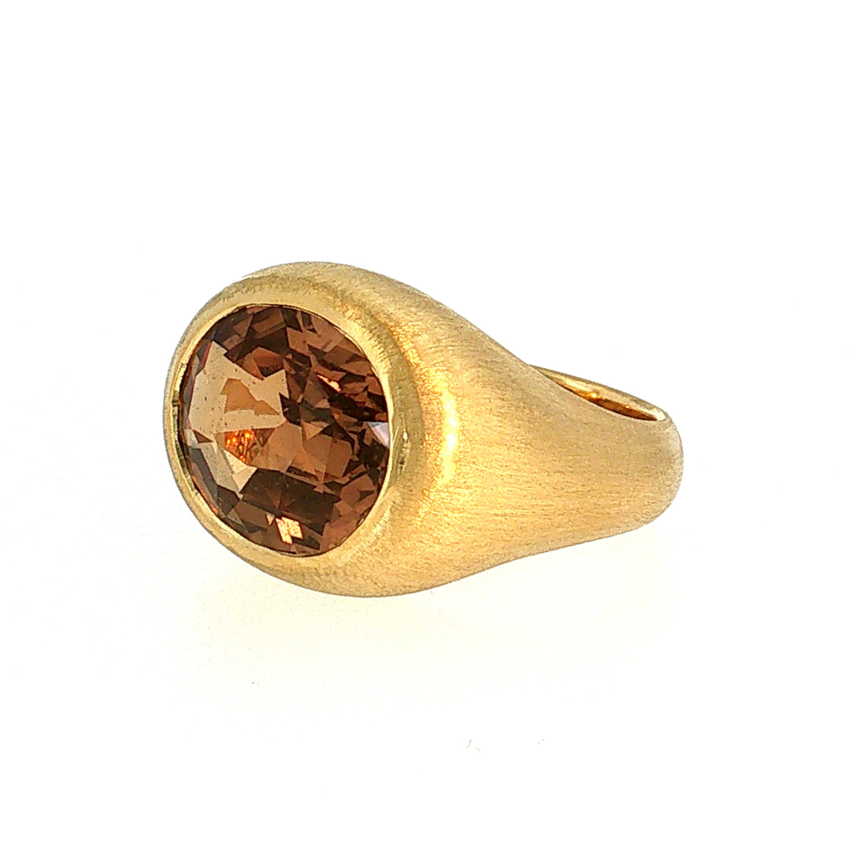10.01 East/West Sapphire Cocktail Ring 18k Yellow Gold