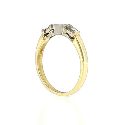 .32 Baguette Diamond Stacking Ring 18k