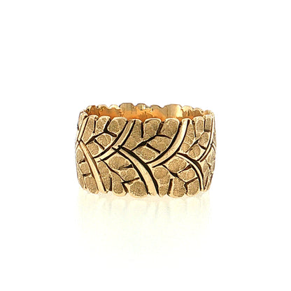 Vintage Mid-Century Wide Engraved Leaf Ring 14k