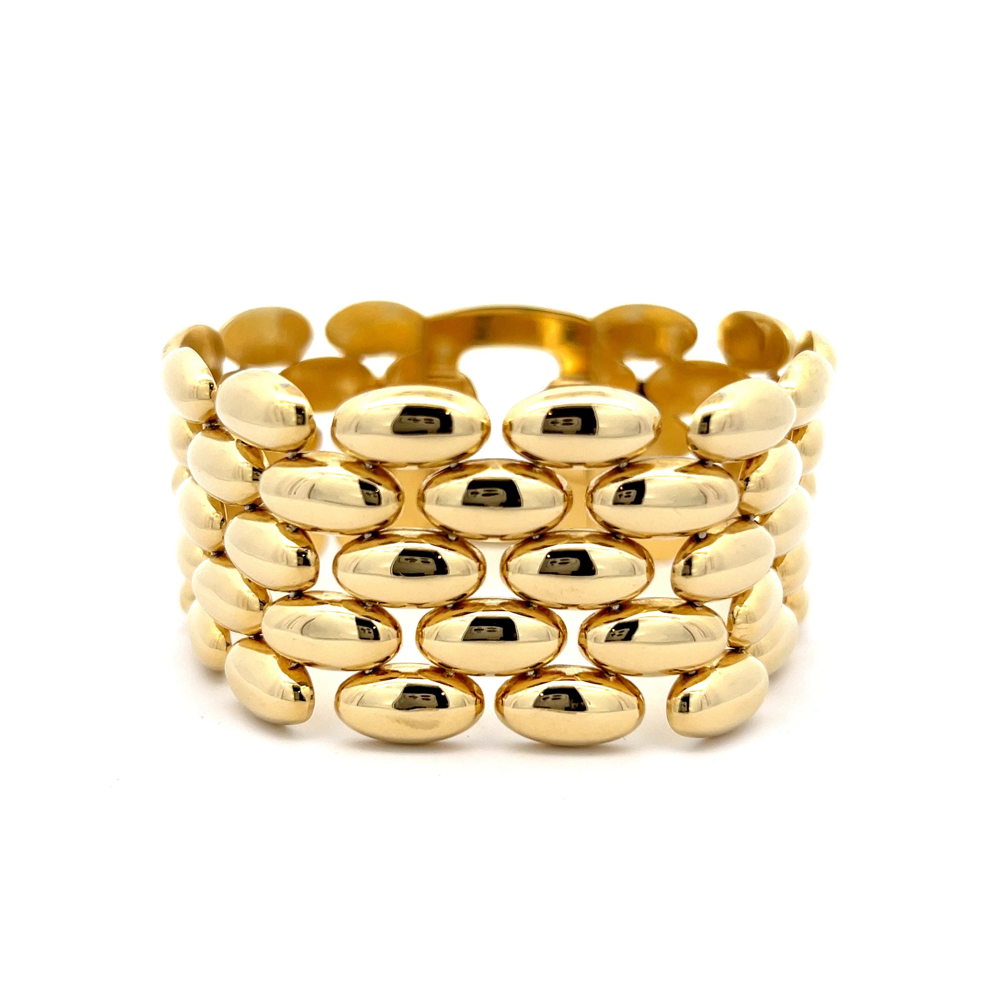 Celin Chunky Wide Oval Link Bracelet in 18k Yellow Gold