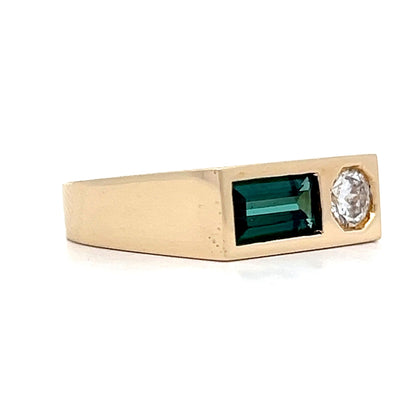 1.15 Green Tourmaline & Diamond Ring in Yellow Gold