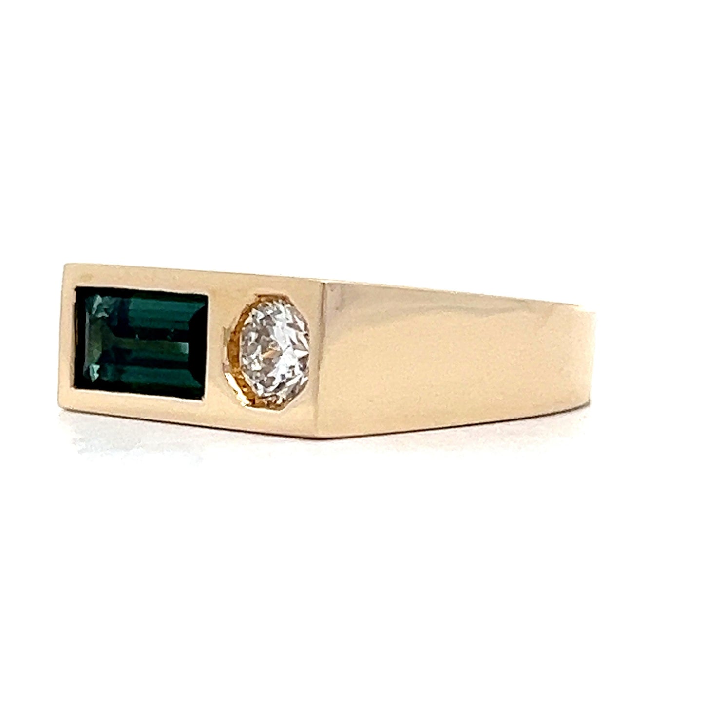 1.15 Green Tourmaline & Diamond Ring in Yellow Gold