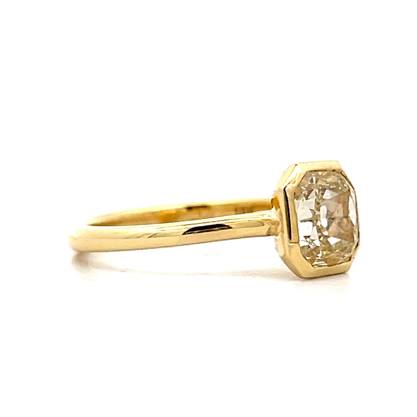 2.00 Carat Cushion Cut Diamond Engagement Ring in Yellow Gold