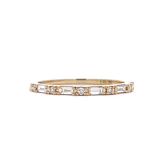 Baguette & Round Brilliant Diamond Wedding Band in 14k Yellow Gold