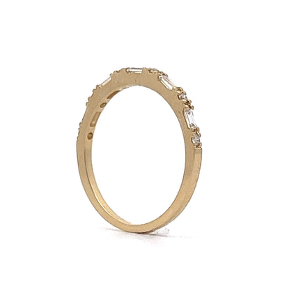 Baguette & Round Brilliant Diamond Wedding Band in 14k Yellow Gold