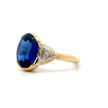 4.30 Cabochon Sapphire Ring in 18k Yellow Gold