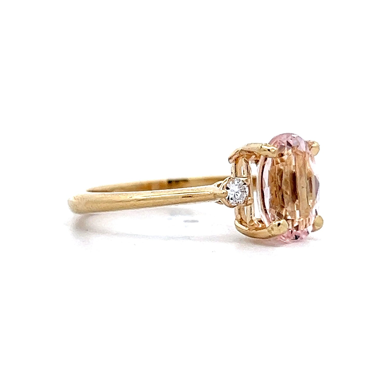 1.75 Oval Cut Morganite in 14k Yellow Gold