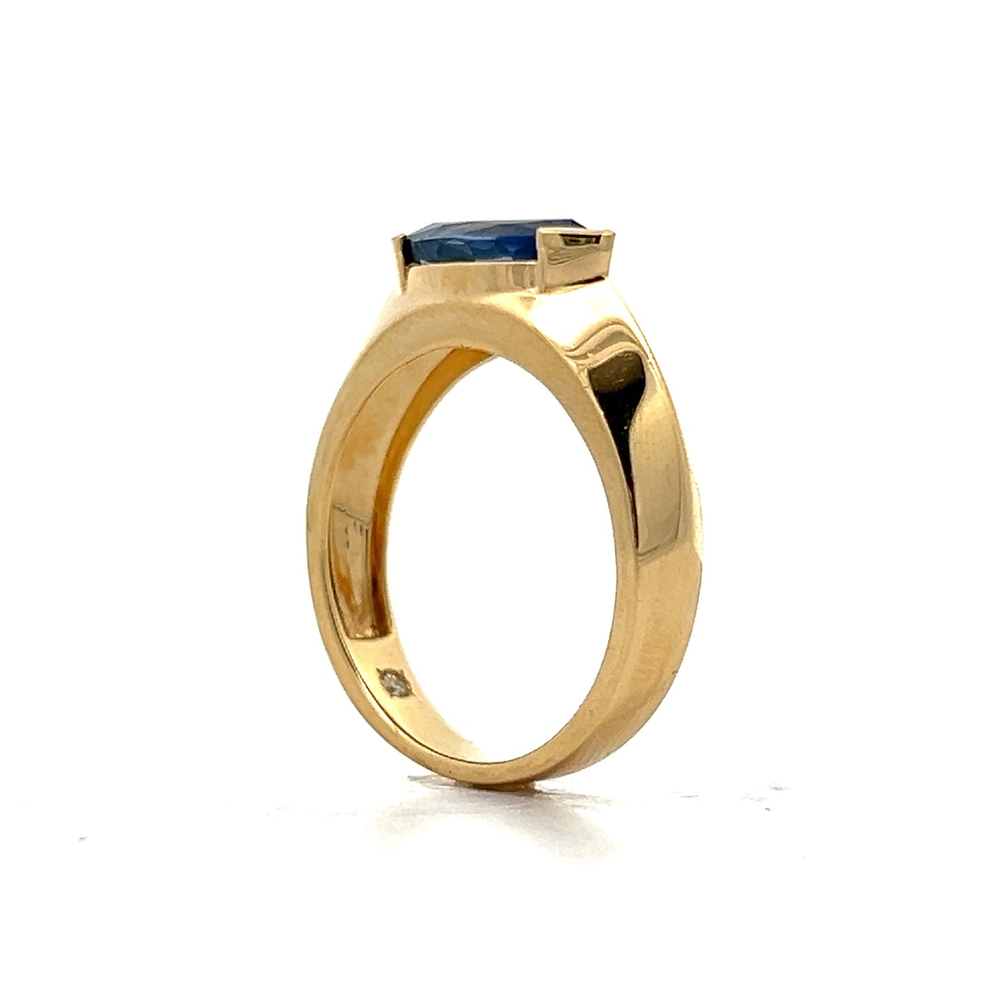 2.25 East/West Marquise Sapphire in 18k Yellow Gold