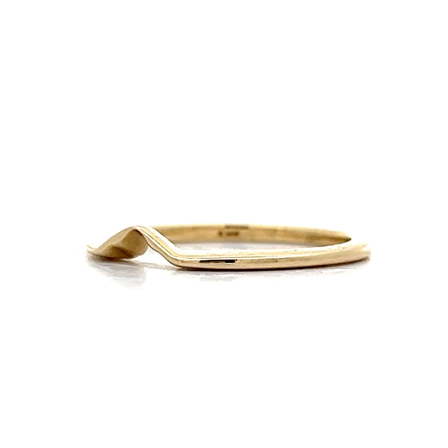 Minimalist Contour Wedding Band in 14k Yellow Gold