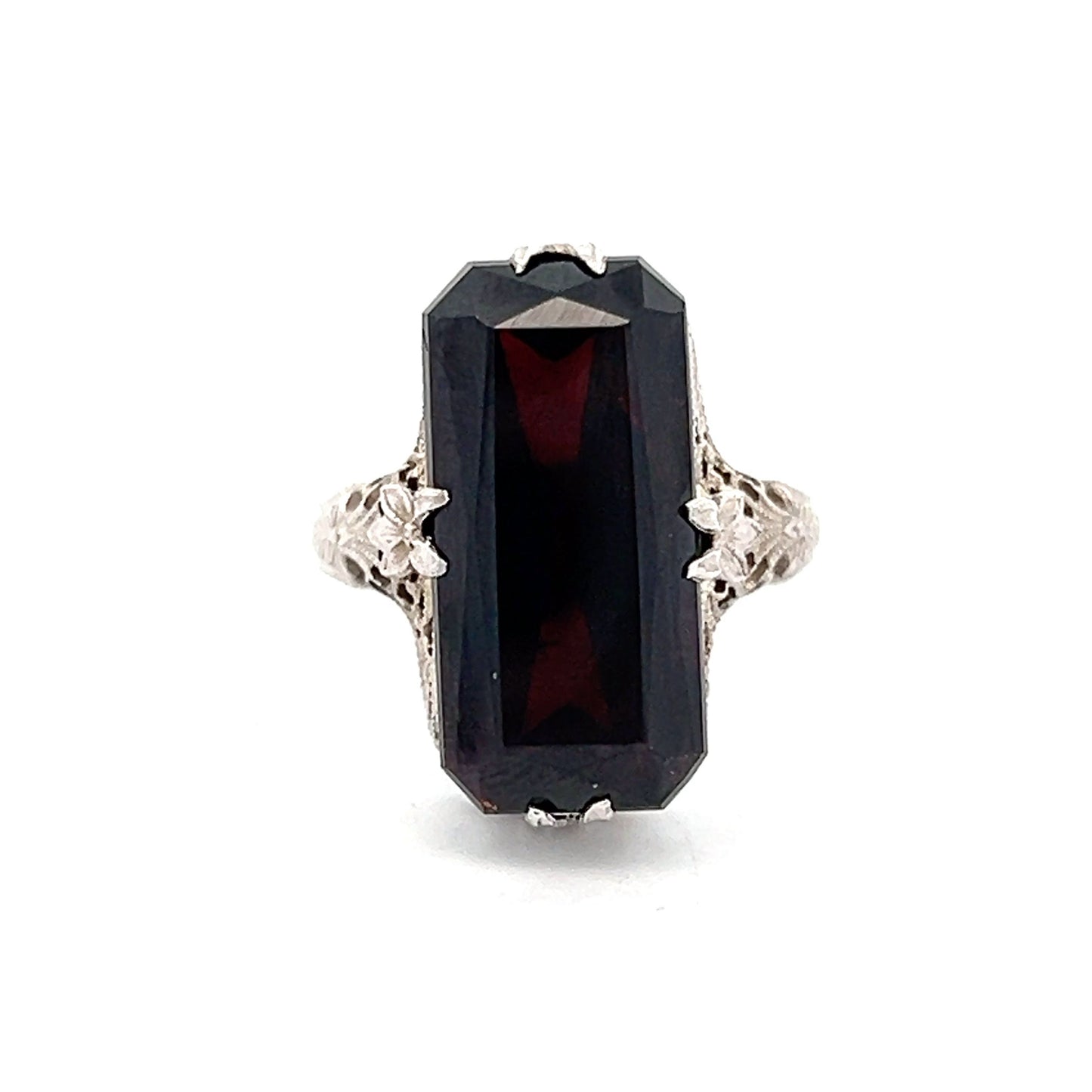 21.73 Vintage Art Deco Garnet Ring in 14k White Gold